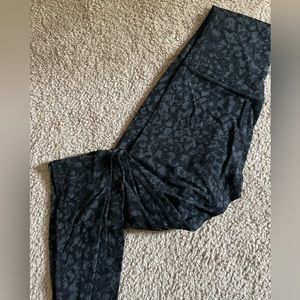 Lululemon align pant 25” / 7/8 length size 2